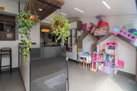 Casa à venda com 187m², 3 quartos e 2 vagasChurrasqueira
