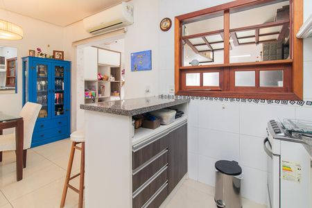 Casa à venda com 187m², 3 quartos e 2 vagasCozinha