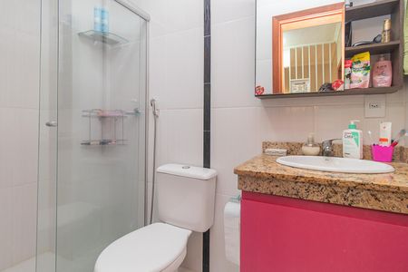 Casa à venda com 187m², 3 quartos e 2 vagasBanheiro Social