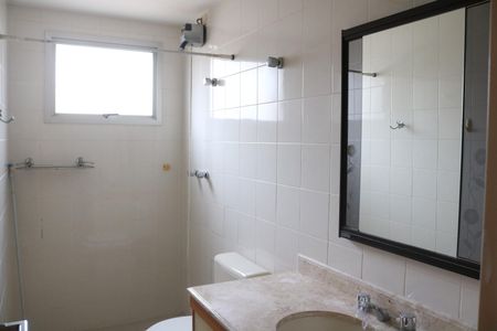 Apartamento à venda com 131m², 4 quartos e 3 vagasBanheiro 2