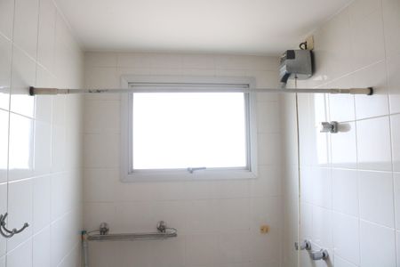 Apartamento à venda com 131m², 4 quartos e 3 vagasBanheiro 2