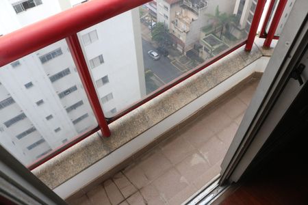 Apartamento à venda com 131m², 4 quartos e 3 vagasQuarto 04
