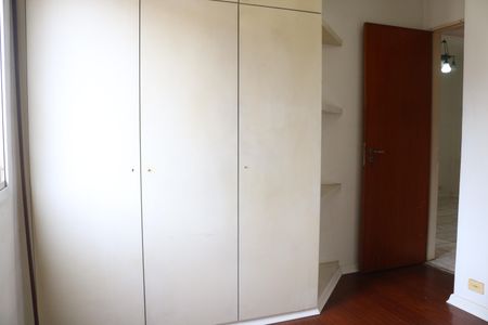 Apartamento à venda com 131m², 4 quartos e 3 vagasQuarto 03