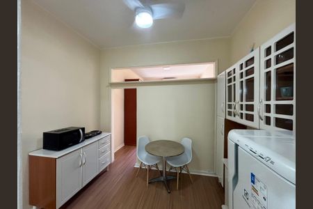 Sala de apartamento para alugar com 1 quarto, 45m² em Copacabana, Rio de Janeiro
