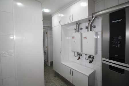 Apartamento para alugar com 206m², 4 quartos e 4 vagasÁrea de Serviço
