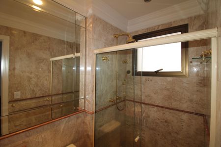 Apartamento para alugar com 206m², 4 quartos e 4 vagasQuarto 3 - Banheiro
