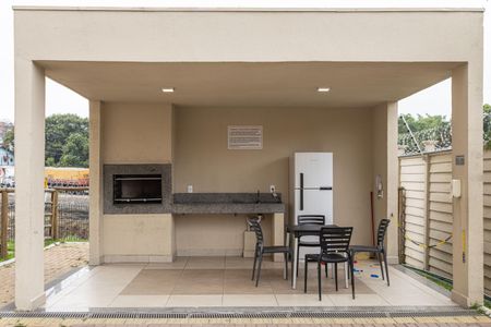 Apartamento para alugar com 33m², 2 quartos e sem vagaÁrea comum - Churrasqueira