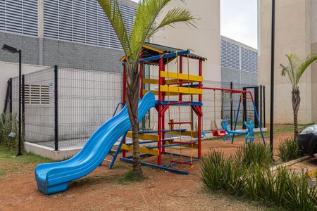 Apartamento para alugar com 33m², 2 quartos e sem vagaÁrea comum - Playground