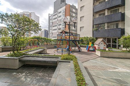 Apartamento para alugar com 65m², 2 quartos e 2 vagasplay ground_1