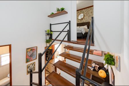 Studio à venda com 50m², 1 quarto e 1 vagaEscada