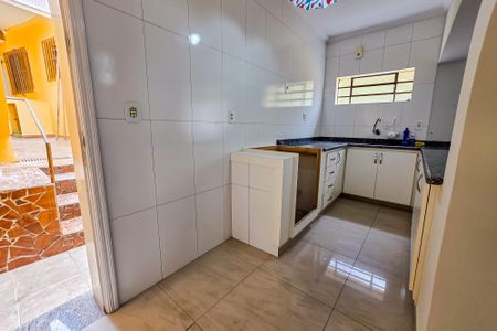 Casa à venda com 152m², 2 quartos e 3 vagas