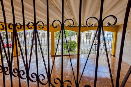 Casa à venda com 152m², 2 quartos e 3 vagas