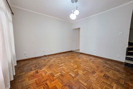 Casa à venda com 2 quartos, 152m² em Vila Lucinda, Santo André