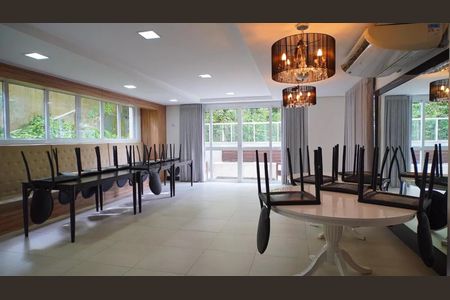 Apartamento à venda com 66m², 2 quartos e 1 vagaÁrea externa