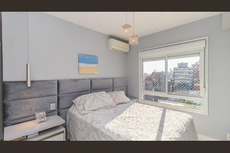 Quarto de apartamento à venda com 2 quartos, 66m² em Petrópolis, Porto Alegre