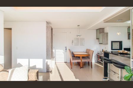 Sala de apartamento à venda com 2 quartos, 66m² em Petrópolis, Porto Alegre