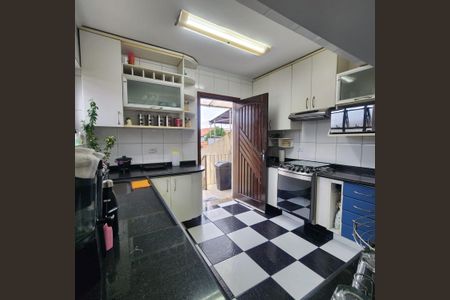 Casa à venda com 220m², 4 quartos e 3 vagasCozinha