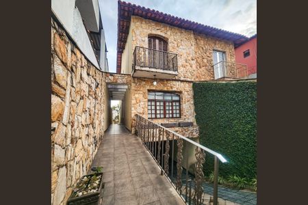 Casa à venda com 220m², 4 quartos e 3 vagasÁrea externa