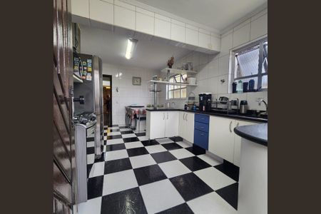 Casa à venda com 220m², 4 quartos e 3 vagasCozinha