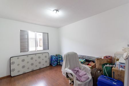 Casa à venda com 214m², 3 quartos e 2 vagas Casa à venda com 214m², 3 quartos e 2 vagasQuarto 3