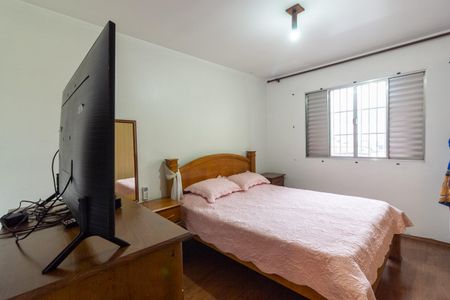 Casa à venda com 214m², 3 quartos e 2 vagas Casa à venda com 214m², 3 quartos e 2 vagasQuarto 1 - Suíte