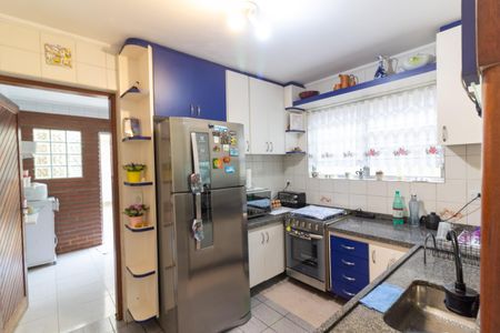 Casa à venda com 214m², 3 quartos e 2 vagas Casa à venda com 214m², 3 quartos e 2 vagasCozinha