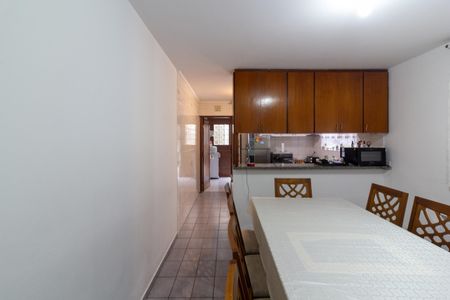 Casa à venda com 214m², 3 quartos e 2 vagas Casa à venda com 214m², 3 quartos e 2 vagasSala de Jantar