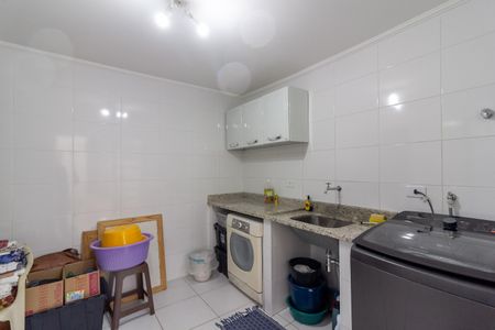 Casa à venda com 214m², 3 quartos e 2 vagas Casa à venda com 214m², 3 quartos e 2 vagasÁrea de Serviço 2