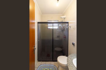 Casa à venda com 214m², 3 quartos e 2 vagas Casa à venda com 214m², 3 quartos e 2 vagasBanheiro Suíte