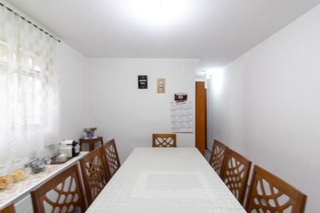 Casa à venda com 214m², 3 quartos e 2 vagas Casa à venda com 214m², 3 quartos e 2 vagasSala de Jantar