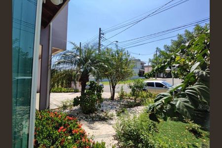 Casa de condomínio à venda com 217m², 4 quartos e 4 vagasFoto 01