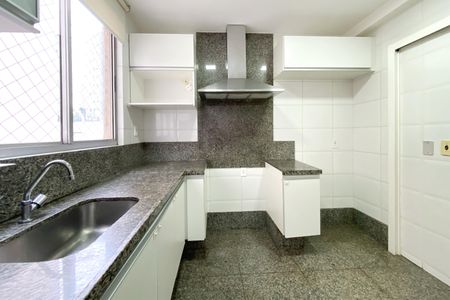 Apartamento para alugar com 120m², 4 quartos e 2 vagasCozinha