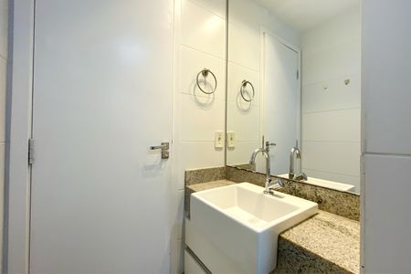 Apartamento para alugar com 120m², 4 quartos e 2 vagasBanheiro