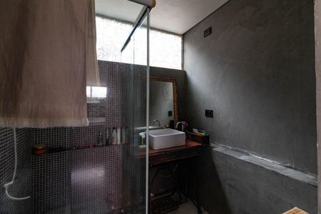 Apartamento à venda com 80m², 2 quartos e sem vagaBanheiro da Suíte