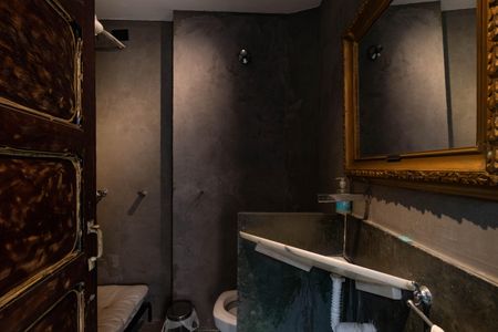 Apartamento à venda com 80m², 2 quartos e sem vagaBanheiro