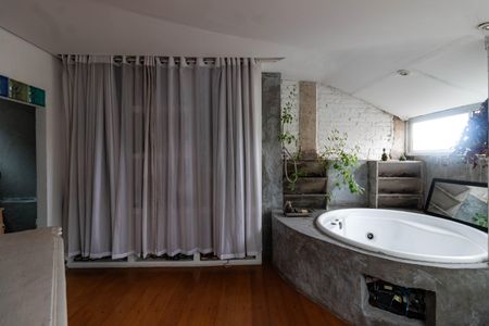 Apartamento à venda com 80m², 2 quartos e sem vagaSuíte