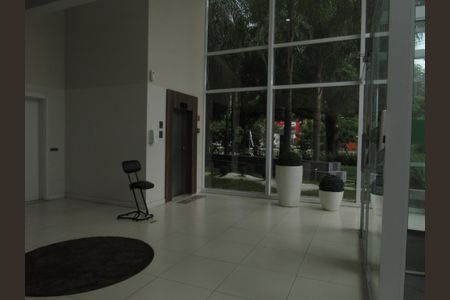 Apartamento para alugar com 41m², 1 quarto e 1 vagaHalll - Portaria