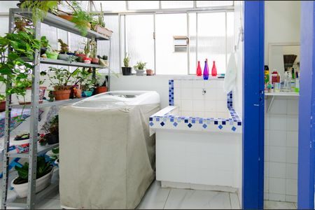 Apartamento para alugar com 133m², 3 quartos e 1 vagaÁrea de serviço