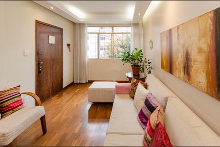 Apartamento para alugar com 133m², 3 quartos e 1 vagaSala