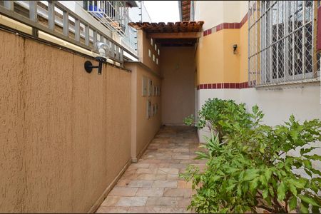 Apartamento para alugar com 56m², 2 quartos e sem vagaEntrada