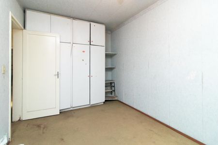 Casa à venda com 320m², 5 quartos e 2 vagas Casa à venda com 320m², 5 quartos e 2 vagasQuarto 3