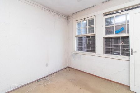 Casa à venda com 320m², 5 quartos e 2 vagas Casa à venda com 320m², 5 quartos e 2 vagasQuarto 2