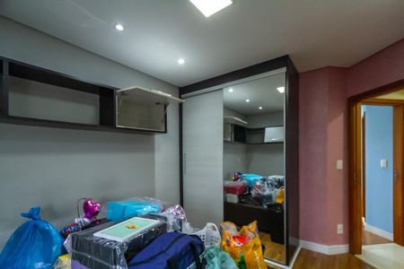 Apartamento à venda com 267m², 4 quartos e 3 vagasSuíte 2