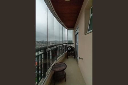 Apartamento à venda com 267m², 4 quartos e 3 vagasVaranda da Suíte 1 e 2