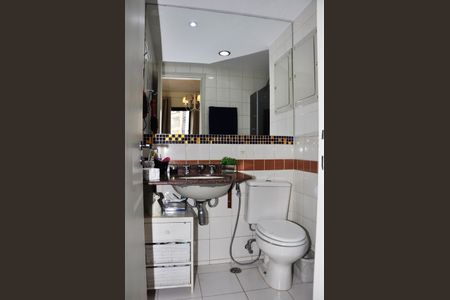 Apartamento à venda com 77m², 3 quartos e 2 vagasDetalhe - Suíte