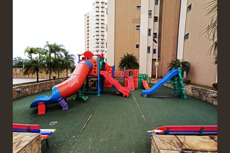Apartamento à venda com 77m², 3 quartos e 2 vagasPlayground
