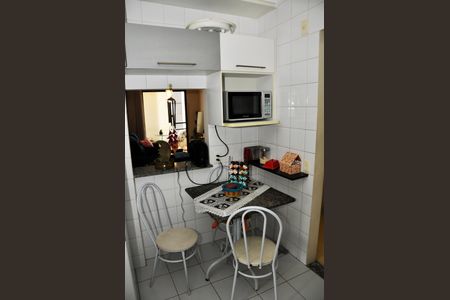 Apartamento à venda com 77m², 3 quartos e 2 vagasDetalhe - Cozinha