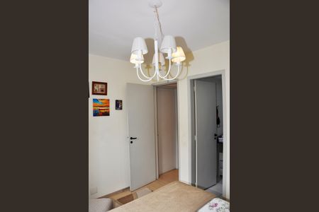 Apartamento à venda com 77m², 3 quartos e 2 vagasDetalhe - Quarto 01 com Suíte