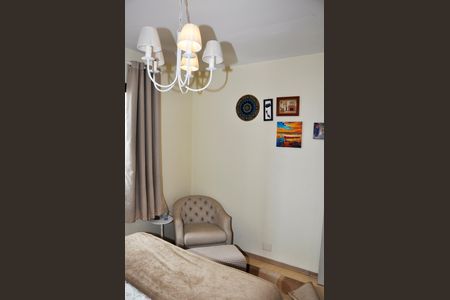 Apartamento à venda com 77m², 3 quartos e 2 vagasDetalhe - Quarto 01 com Suíte