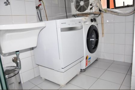 Apartamento à venda com 77m², 3 quartos e 2 vagasDetalhe - Área de Serviço